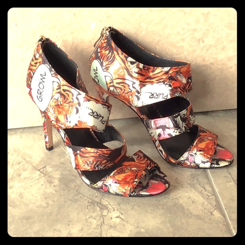 Nicole Miller Artelier “Gisele” Pump 6.5 NWOT - Picture 2 of 7